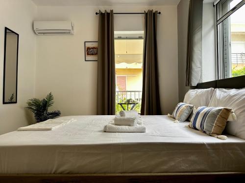 Cozy Stay, Steps from the Beach - El Greco Apartments No 5