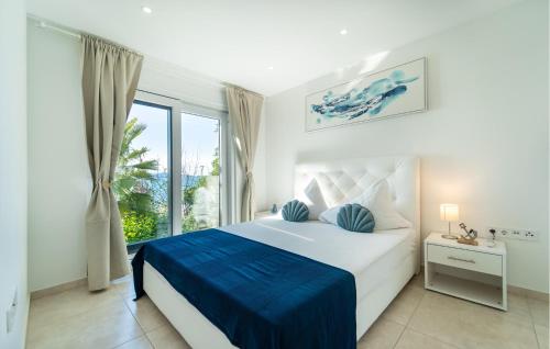 2 Bedroom Beautiful Apartment In Bibinje