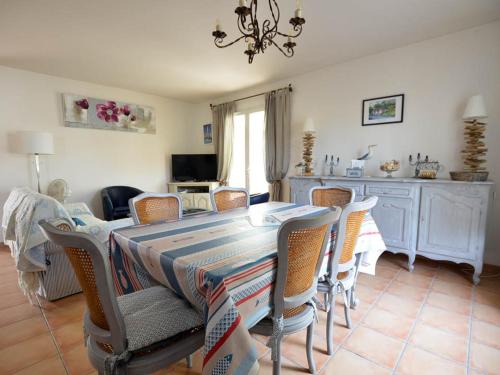 Superbe villa 4 pièces avec jardin à 1500m de la plage, 800m des commerces - La Palmyre - FR-1-705-30