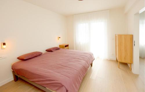 Ένα ή περισσότερα κρεβάτια σε δωμάτιο στο 2 Bedroom Amazing Apartment In Oostende