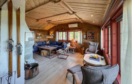 Χώρος καθιστικού στο Lovely Home In Øyer With Wifi
