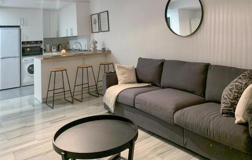 Awesome Apartment In Marbella With House Sea View
