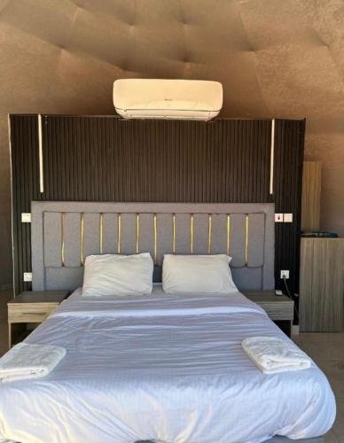 Ένα ή περισσότερα κρεβάτια σε δωμάτιο στο Rum parens