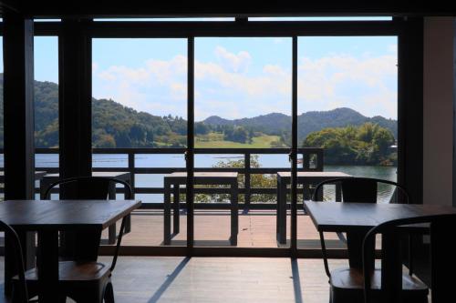 ホテルの近くで見られる自然の景観