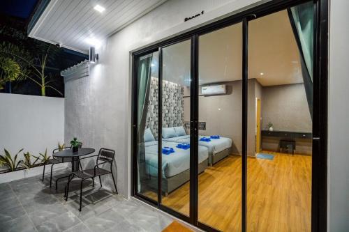 Ένα ή περισσότερα κρεβάτια σε δωμάτιο στο Blissful Pool Villa Chaam