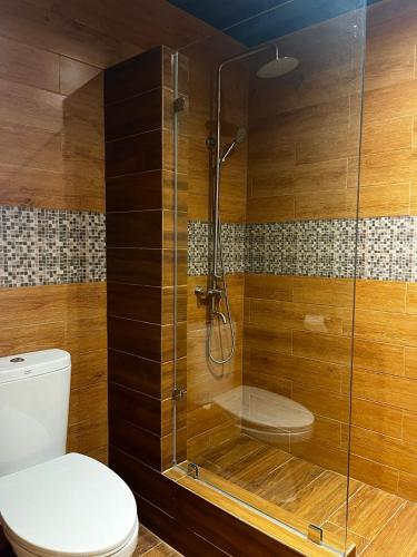 Banaue Grandview Hotelにあるバスルーム