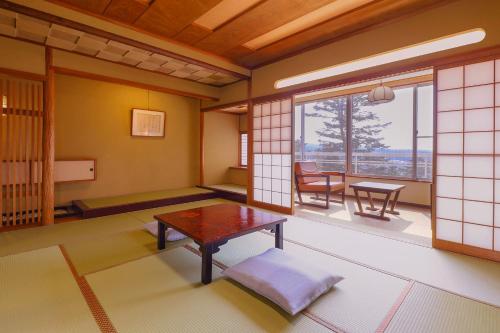 Galería fotográfica de Ooedo Onsen Monogatari Premium Yamashitaya en Kaga