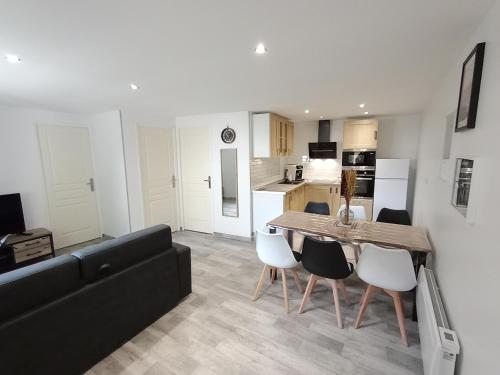 6 personnes / Proche Disney et aéroport CDG