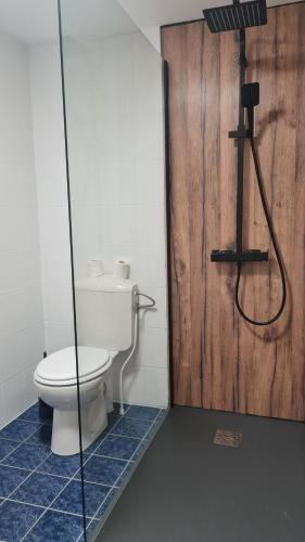 Photo de la galerie de l'établissement Appartement cool en plein centre de Libourne, à Libourne