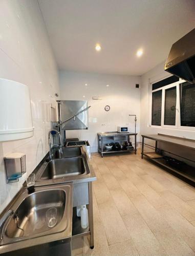 Dapur atau dapur kecil di Albergue de Guardo