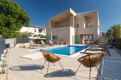 Villa OLIVE OCEAN with pool and seaview