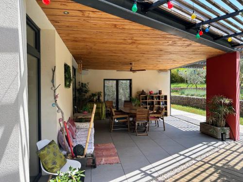 Photo de la galerie de l'établissement Villa Emma, au Thoronet