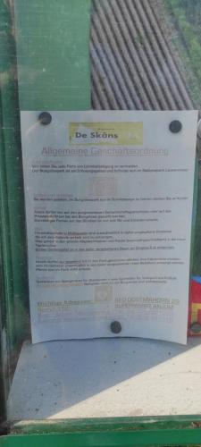 a sign in the window of a building at Ferienhaus Rosenthal in Anjum