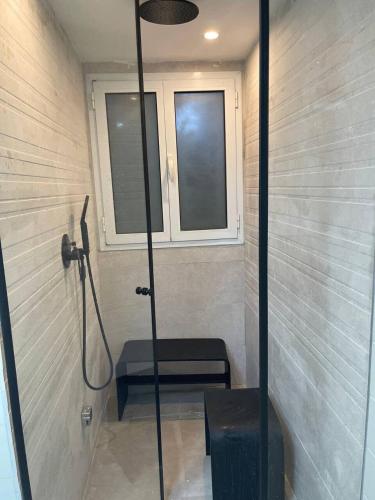 Ένα μπάνιο στο King David Residence - Isrentals