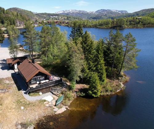 Holiday cottage with sauna close to Kjeragbolten-Bedding included