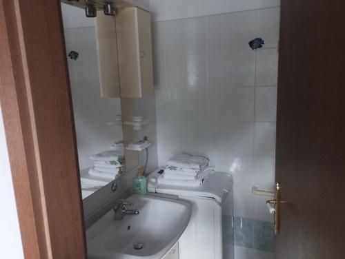 Ένα μπάνιο στο Zala Apartment