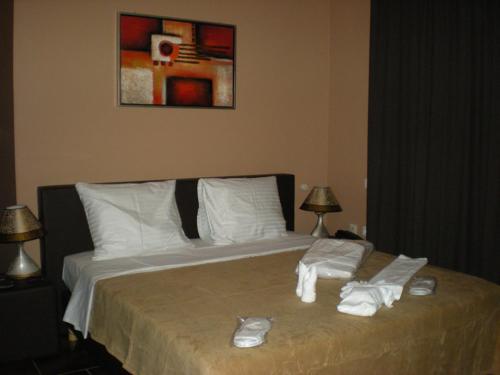 Sheva Hotelにあるベッド
