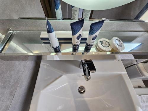 الشقق الفاخرة Modern Apartments of 3 Bedrooms 5 minutes to Haram