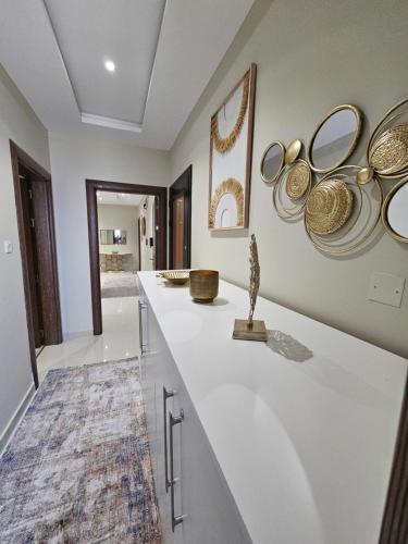 الشقق الفاخرة Modern Apartments of 3 Bedrooms 5 minutes to Haram
