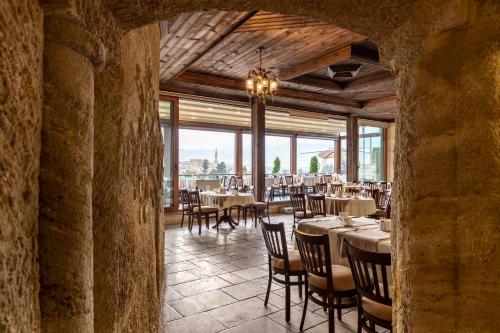 Reštaurácia alebo iné gastronomické zariadenie v ubytovaní Utopia Cave Cappadocia