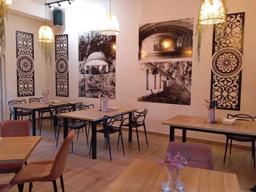 Restoran atau tempat lain untuk makan di Dom na wsi u Kasi Hajnówka NA WYŁĄCZNOŚĆ