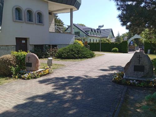 Taman di luar Dom na wsi u Kasi Hajnówka NA WYŁĄCZNOŚĆ