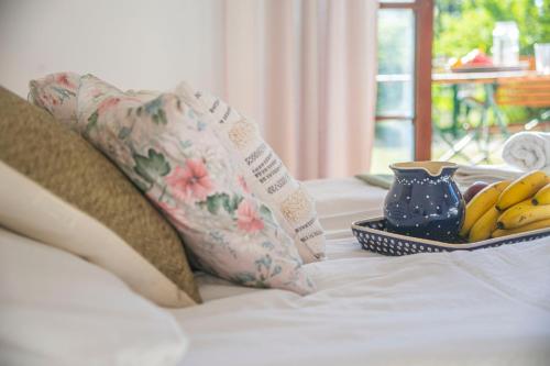 Una cama o camas en una habitación de Willa DanSar