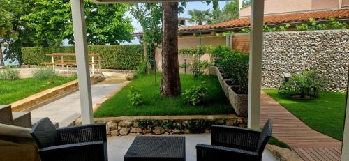 Studio Malinska, 30m from the beach