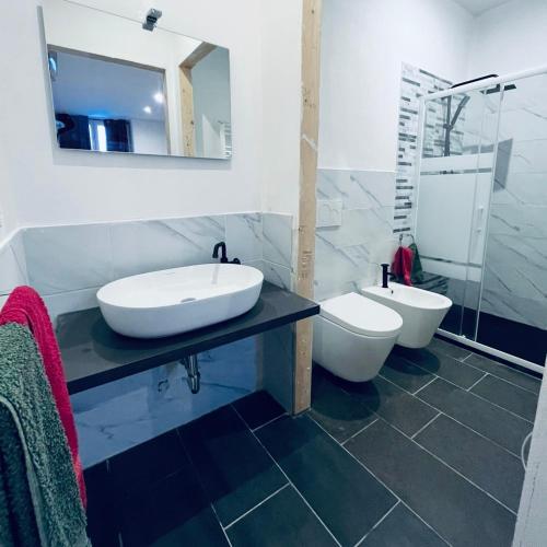 Koupelna v ubytování Esterina Rooms