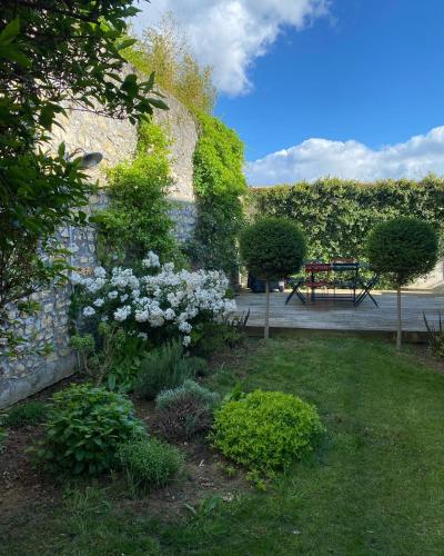 Photo de la galerie de l'établissement Chambres spéciales 24h du Mans, au Mans