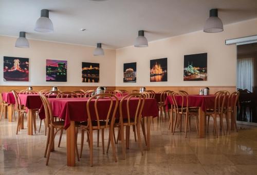 Nhà hàng/khu ăn uống khác tại Jagelló Business Hotel
