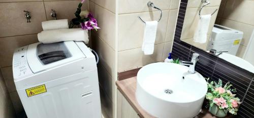 Kamar mandi di A23 Metro Matta Parque OHiggins