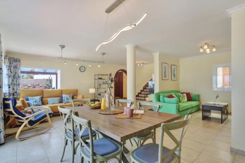 Villa el Castillito Beachfront Villa