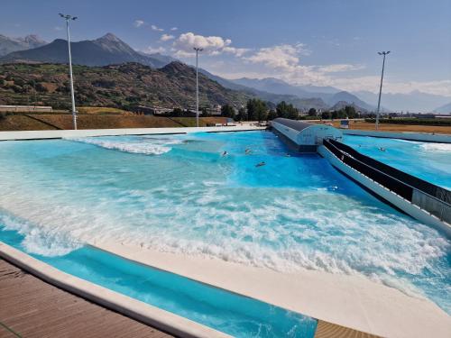 Bazén v ubytování Le Carnotzet Tchiko minimum 2 nights Special weekly and monthly prices nebo v jeho okolí