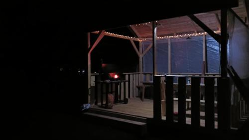 Balkón nebo terasa v ubytování DOM ZA STUDNIĄ Góralski dom w Ochotnicy Dolnej