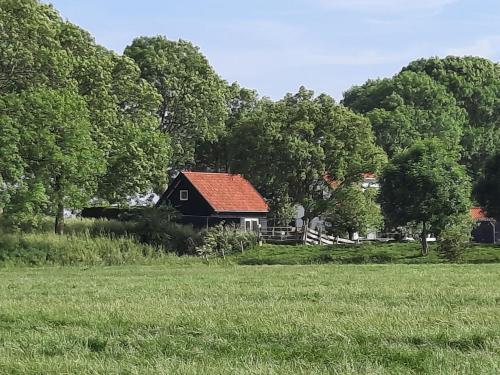 Gambar di galeri bagi 't Witte Huisje met Jacuzzi optioneel di Klundert