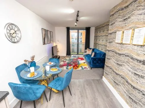 Central Birmingham Apartment with Balcony & Netflix photo 62
