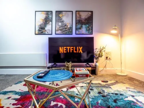 Central Birmingham Apartment with Balcony & Netflix photo 58