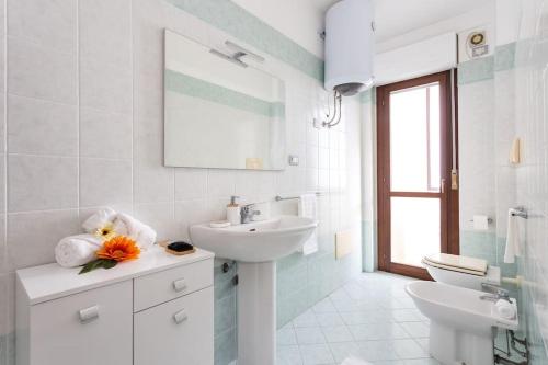 Koupelna v ubytování [Tirso Home] Casa in centro Free parking & Wifi