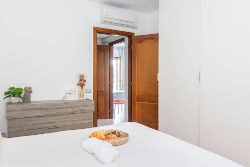 Postel nebo postele na pokoji v ubytování [Tirso Home] Casa in centro Free parking & Wifi