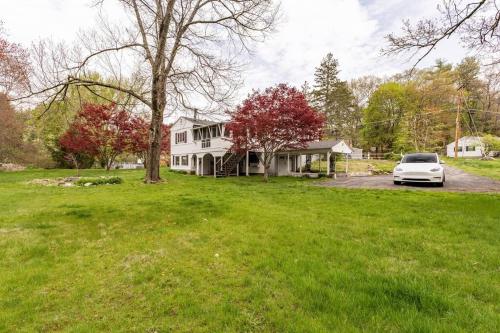 Κήπος έξω από το Cozy 3B2Ba Home with huge backyard and Gym