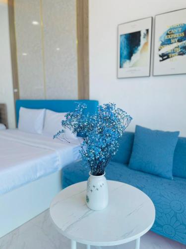 Postel nebo postele na pokoji v ubytování Căn Hộ Ocean Vista 1PN