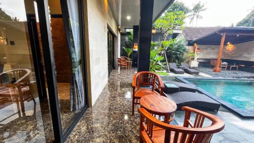Бассейн в Pondok Panji Ubud или поблизости