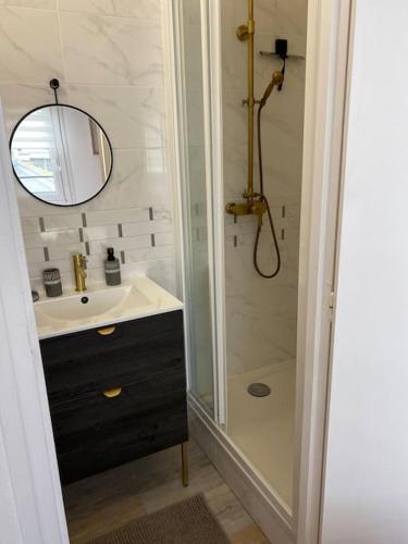 Photo de la galerie de l'établissement Le Cocon des Halles - Hypercentre - Proche plage, au Havre