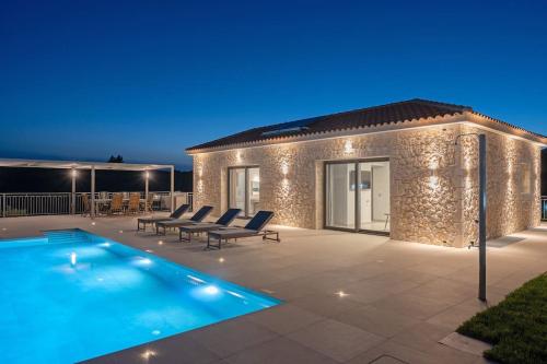 Brand New: Kefalonia Stone Villas - Villa Trapezaki Retreat