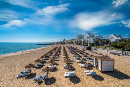 Luxury Private 5 bedroom Villa pool, golf, Algarve