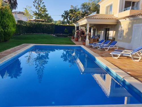 Luxury Private 5 bedroom Villa pool, golf, Algarve