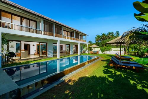 Πισίνα στο ή κοντά στο Villa Tanderra