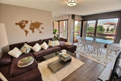 ANNEMASSE - VICTORIA Centre ville, Grand T2 avec Terrasse