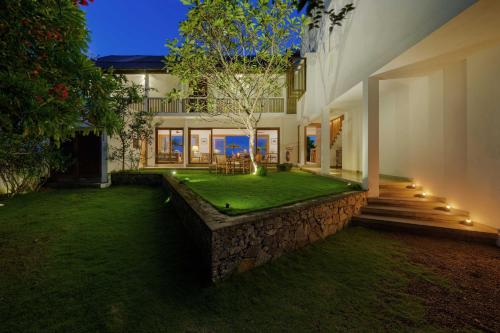 Κήπος έξω από το Villa Tanderra